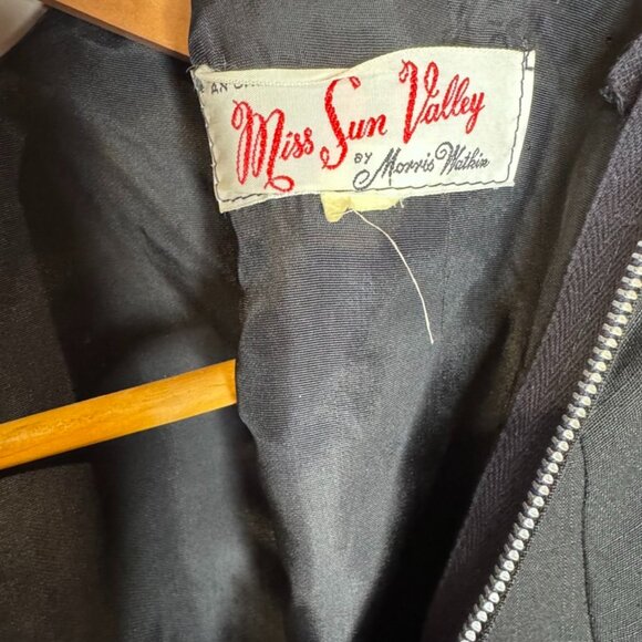 Vintage Pleated Sleeve Blouse Top | Black & White - Picture 7 of 7